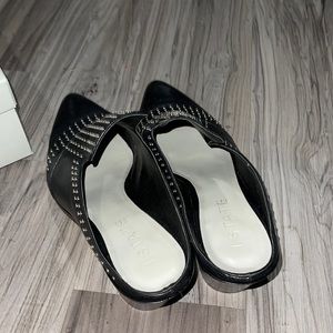 Mules with block heel